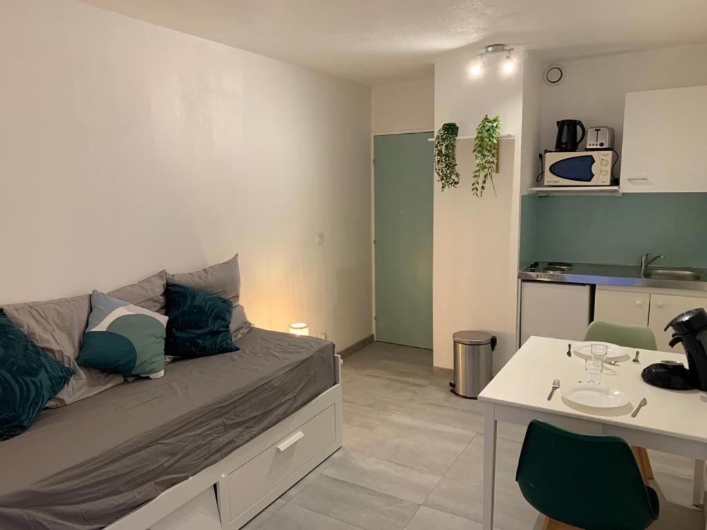 Appartement Tout Equipe A 6 Minutes De La Gare St Charles Marseilles Buitenkant foto