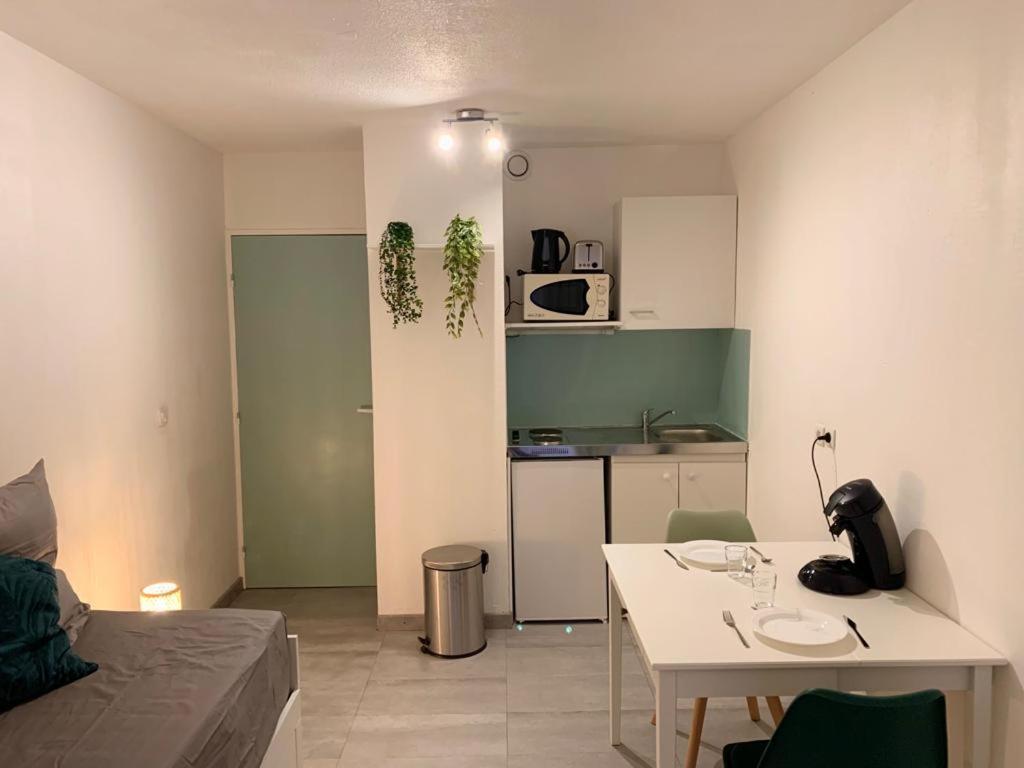 Appartement Tout Equipe A 6 Minutes De La Gare St Charles Marseilles Buitenkant foto