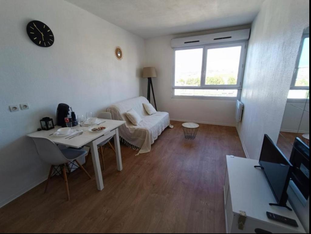 Appartement Tout Equipe A 6 Minutes De La Gare St Charles Marseilles Buitenkant foto